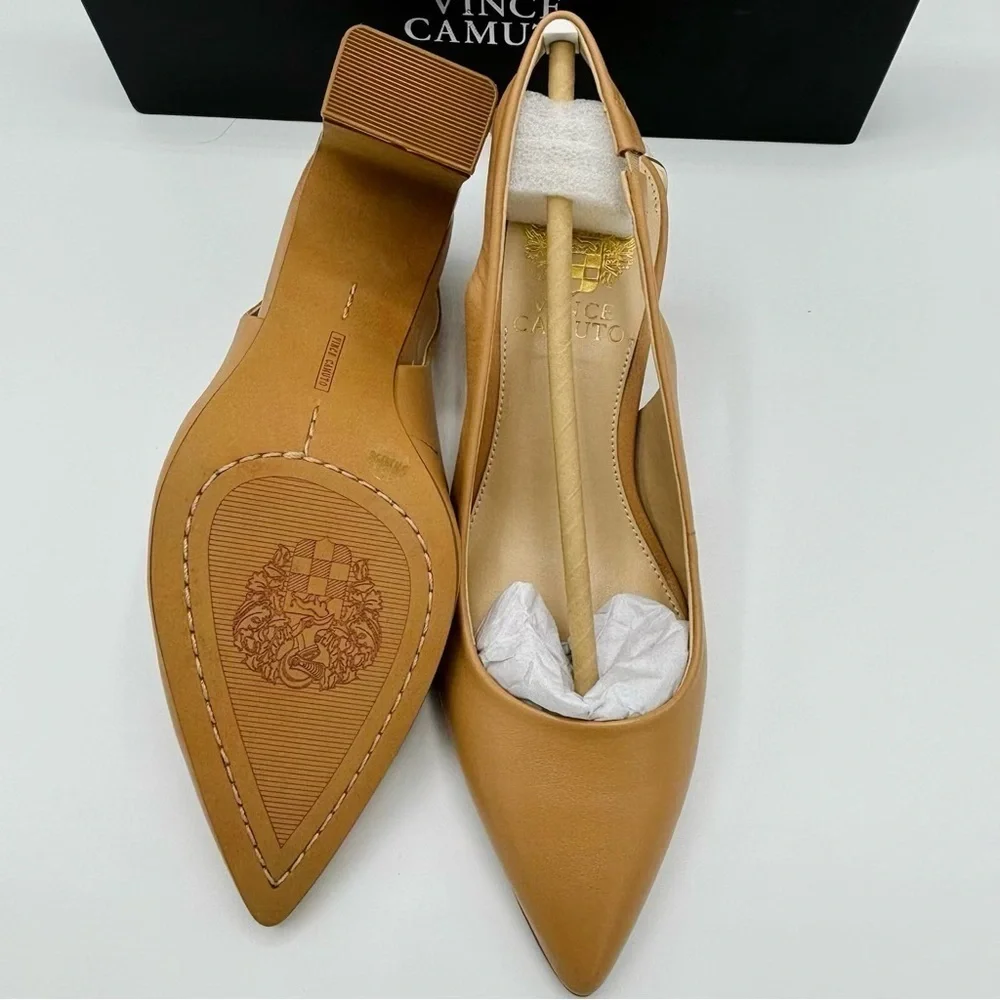 Vince Camuto Hamden Pump, 5.5M - Picture 3 of 9